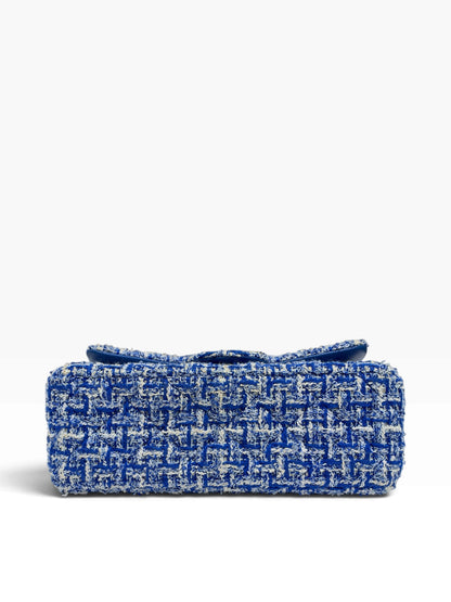 Chanel - Sac timeless mini rectangular en tweed bleu et blanc