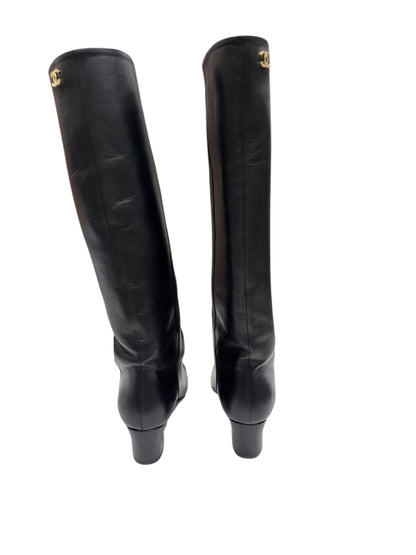 Chanel - Bottes en cuir noir et logo champagne T37