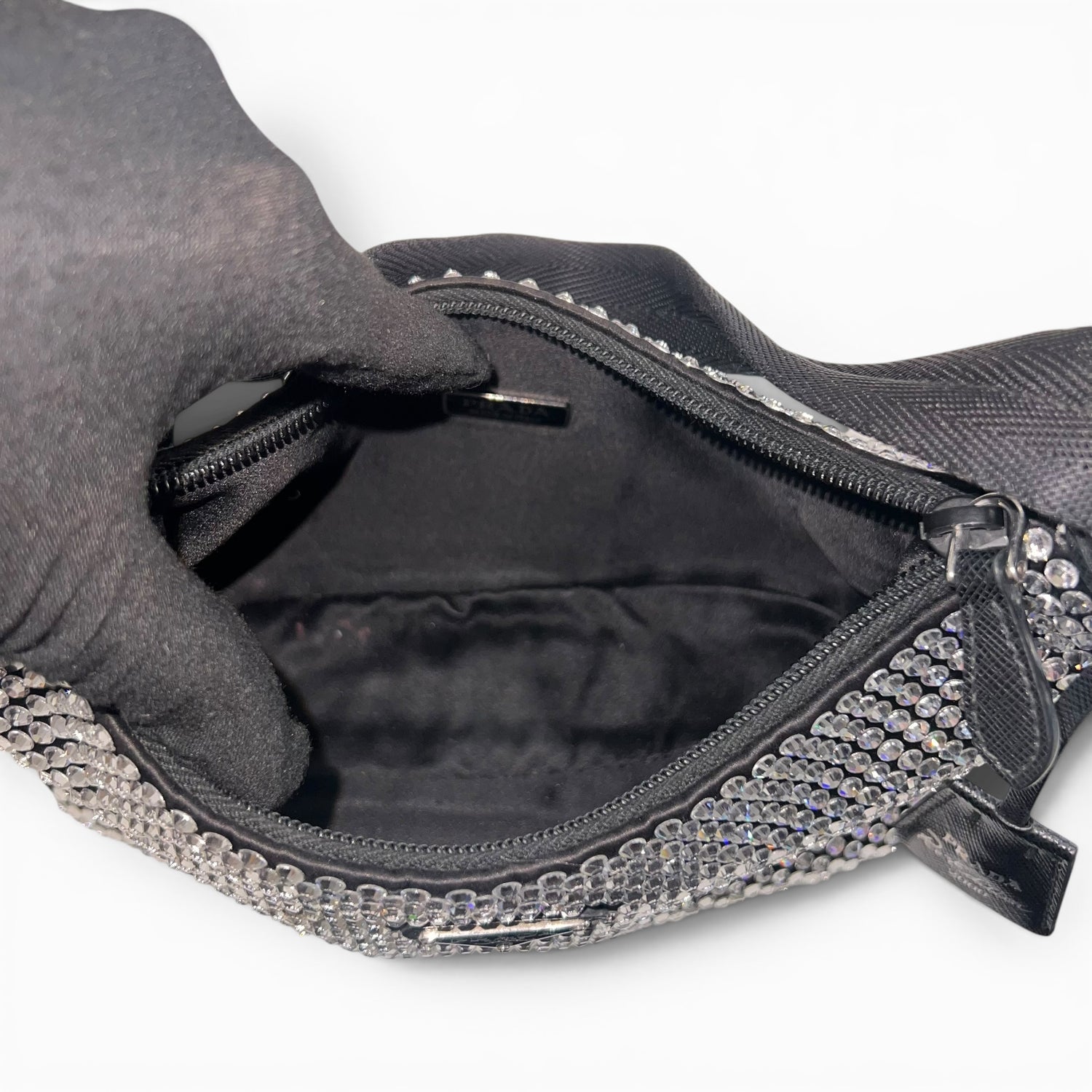 Prada - Sac ré-édition 2000 à strass