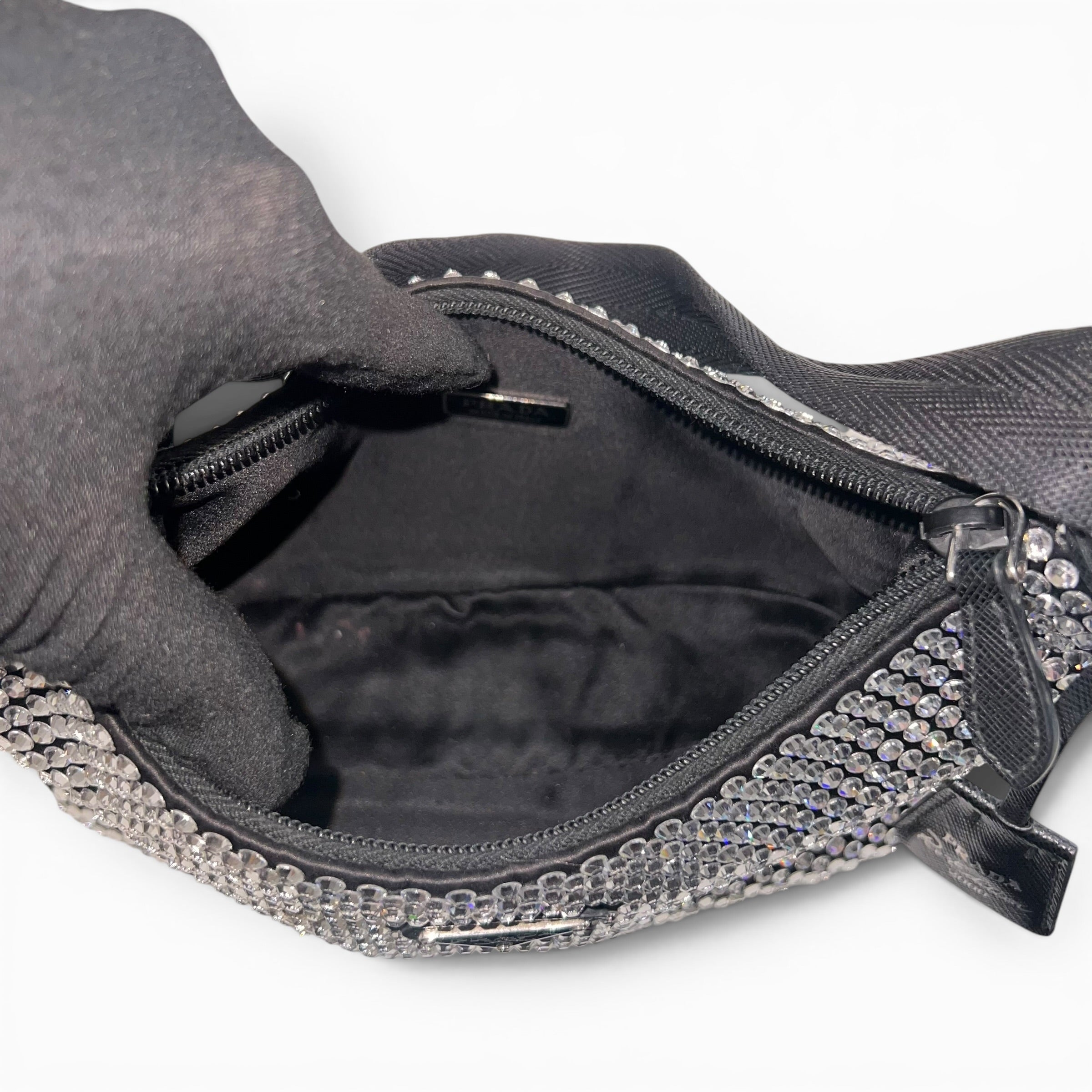 Prada - Sac ré-édition 2000 à strass