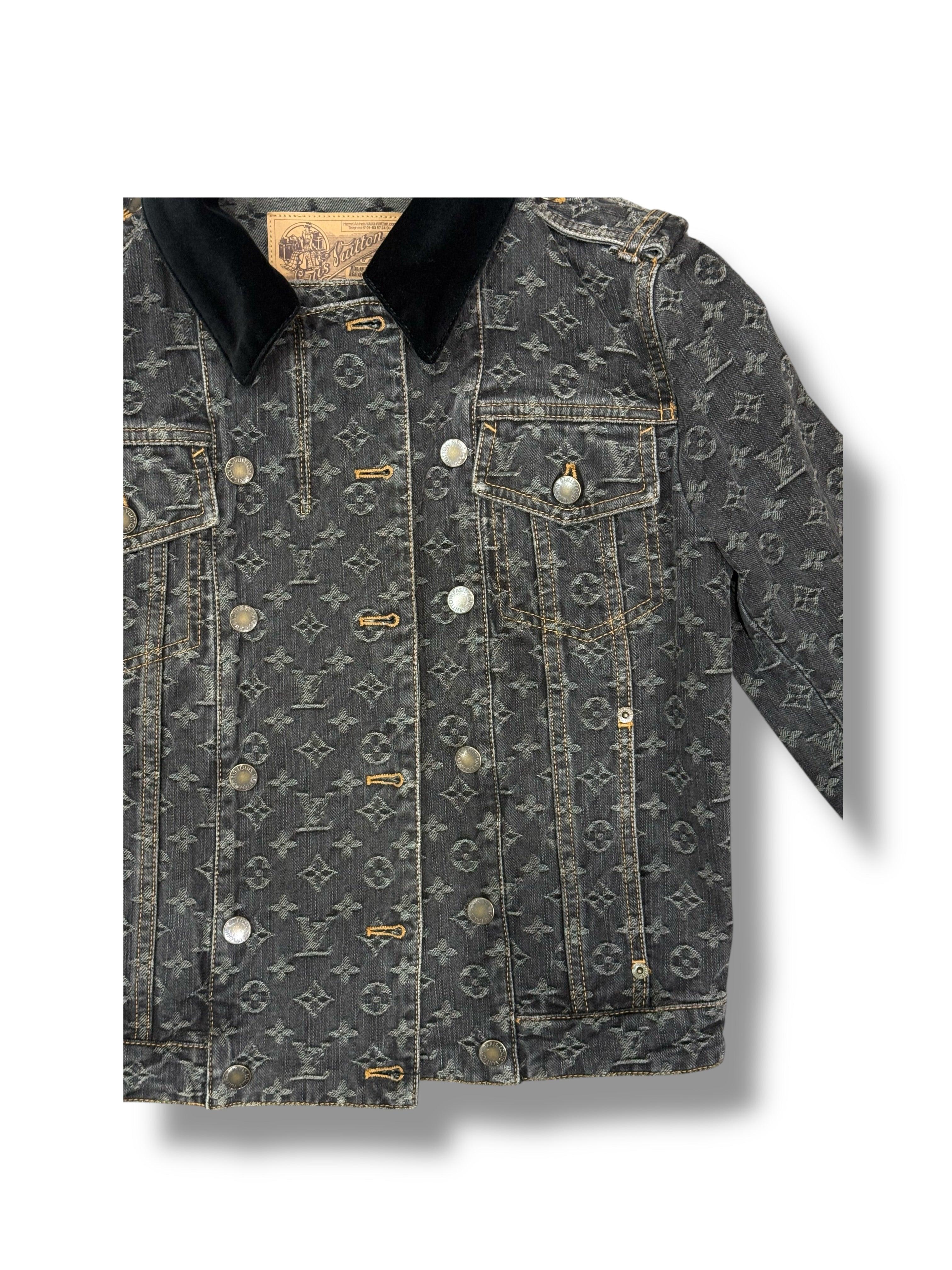 Louis Vuitton - Veste en jean gris monogramme T38