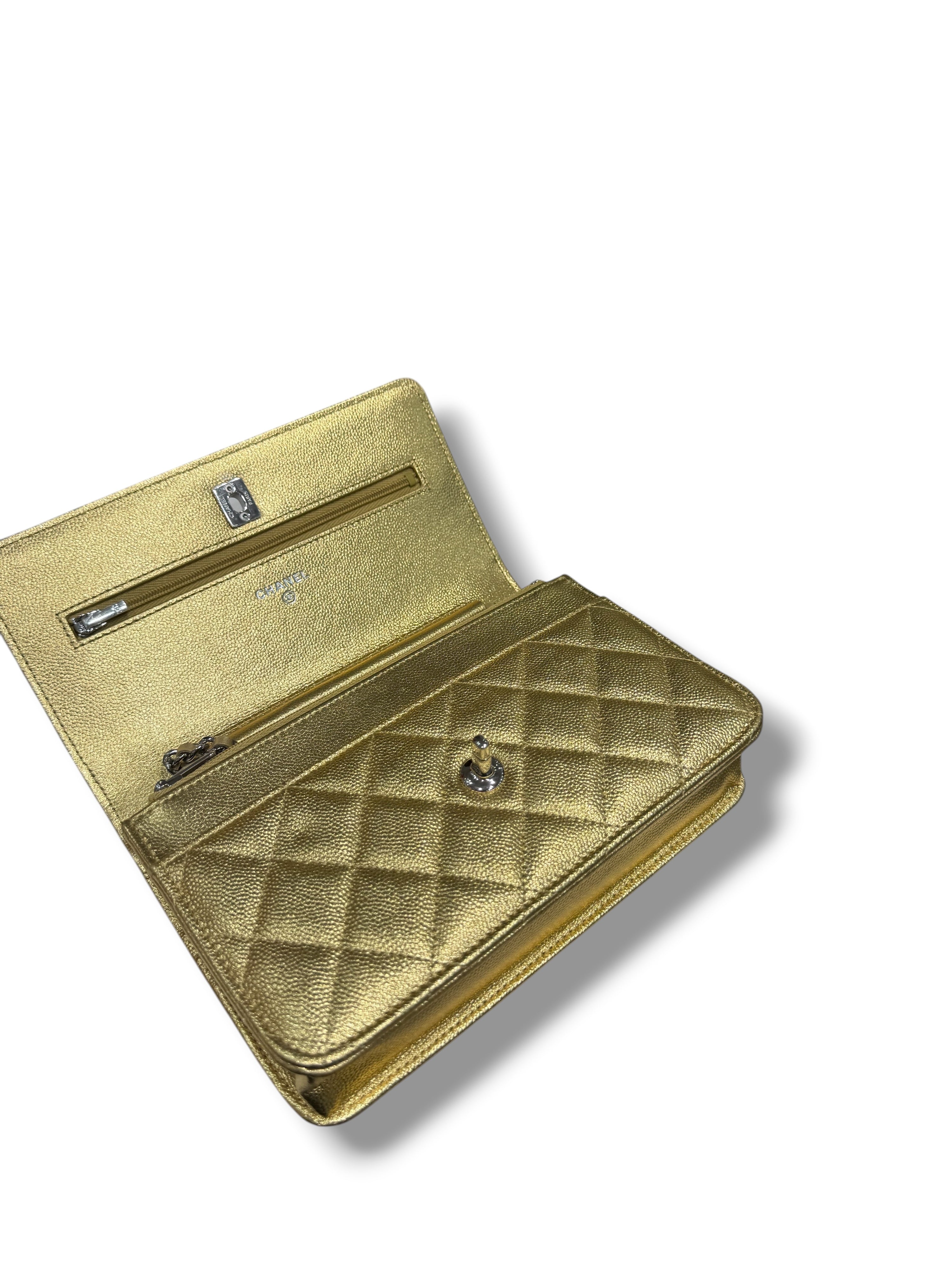Chanel - Borsa Wallet on Chain, edizione limitata dorata (WOC)