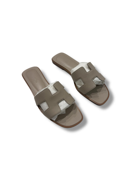 Hermès Sandales Oran Beige Nomade T37 | Les Folies d’Eugénie