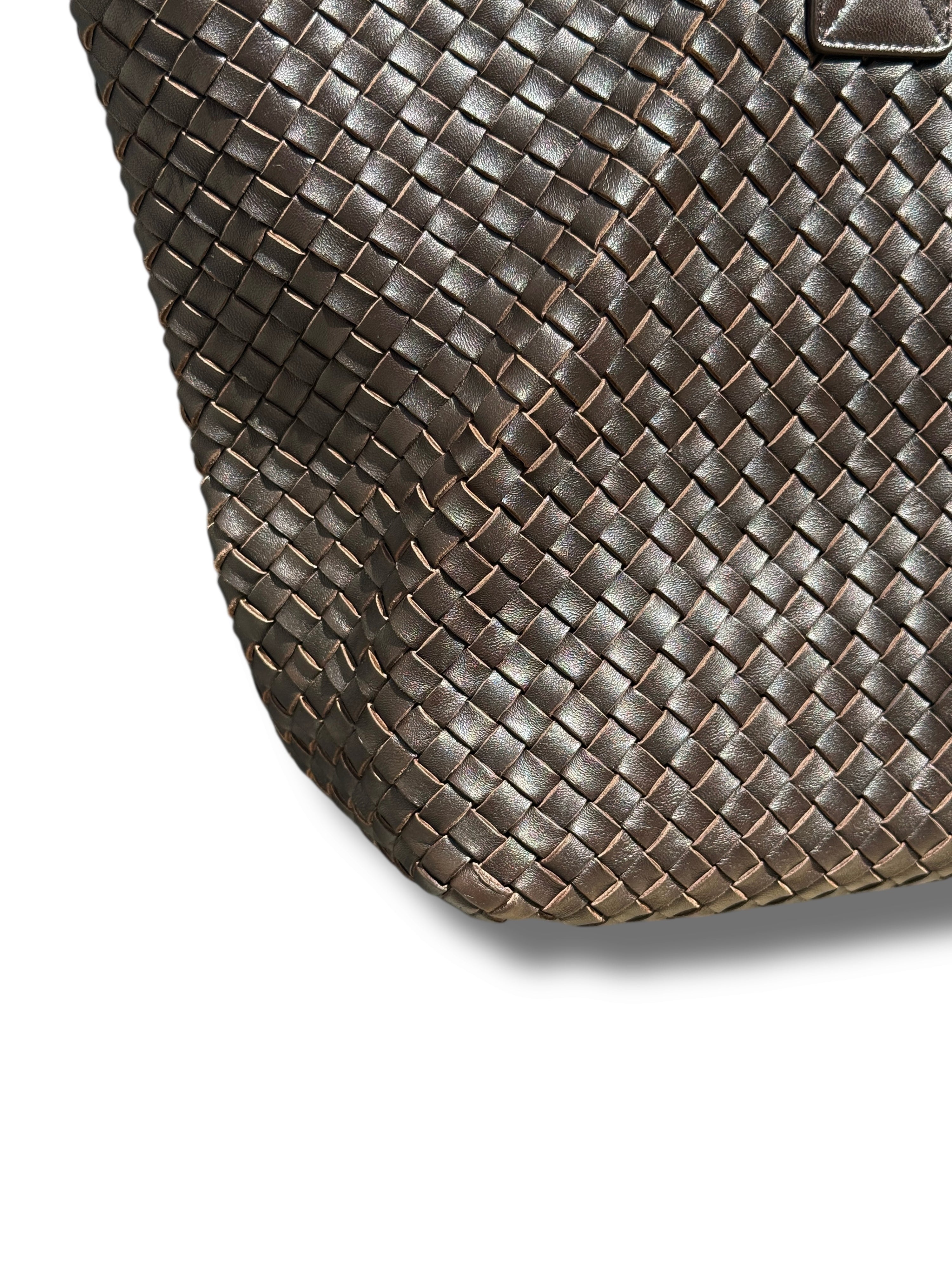 Bottega Veneta - Schokoladenfarbener Tragetaschenbeutel