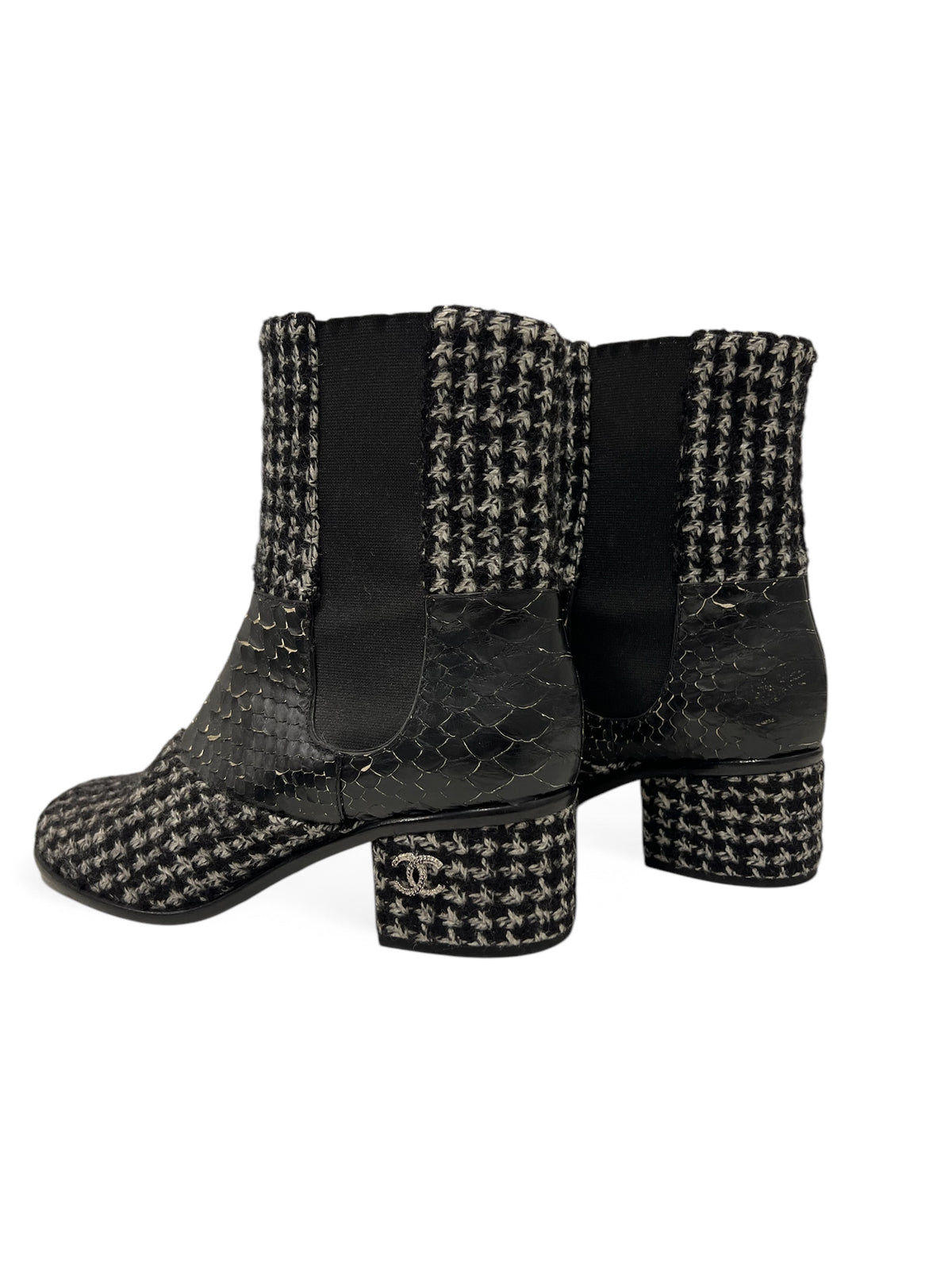 Chanel - Bottines tweed et python t.38