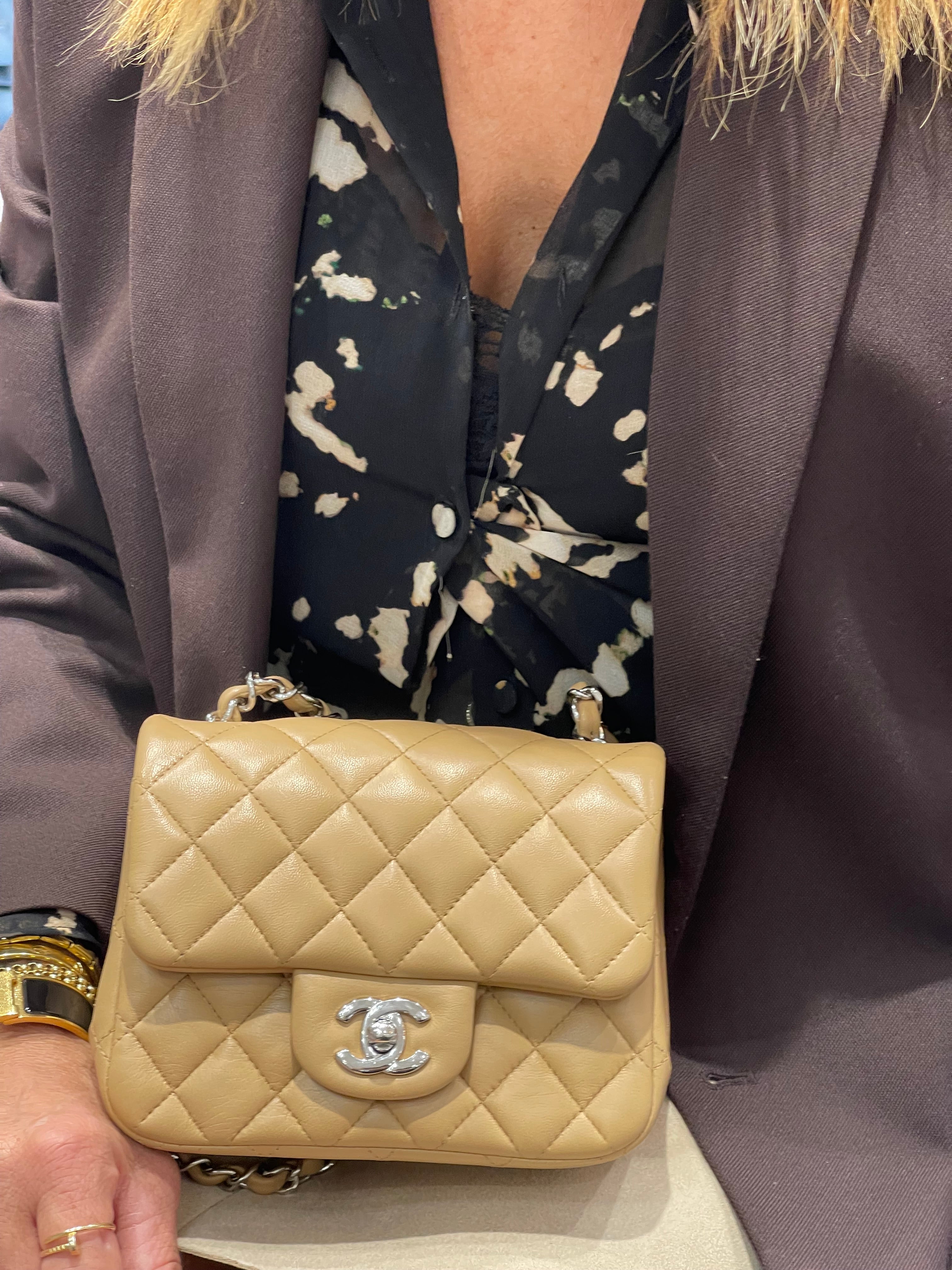 Chanel - Sac 11.12 Mini Timeless beige