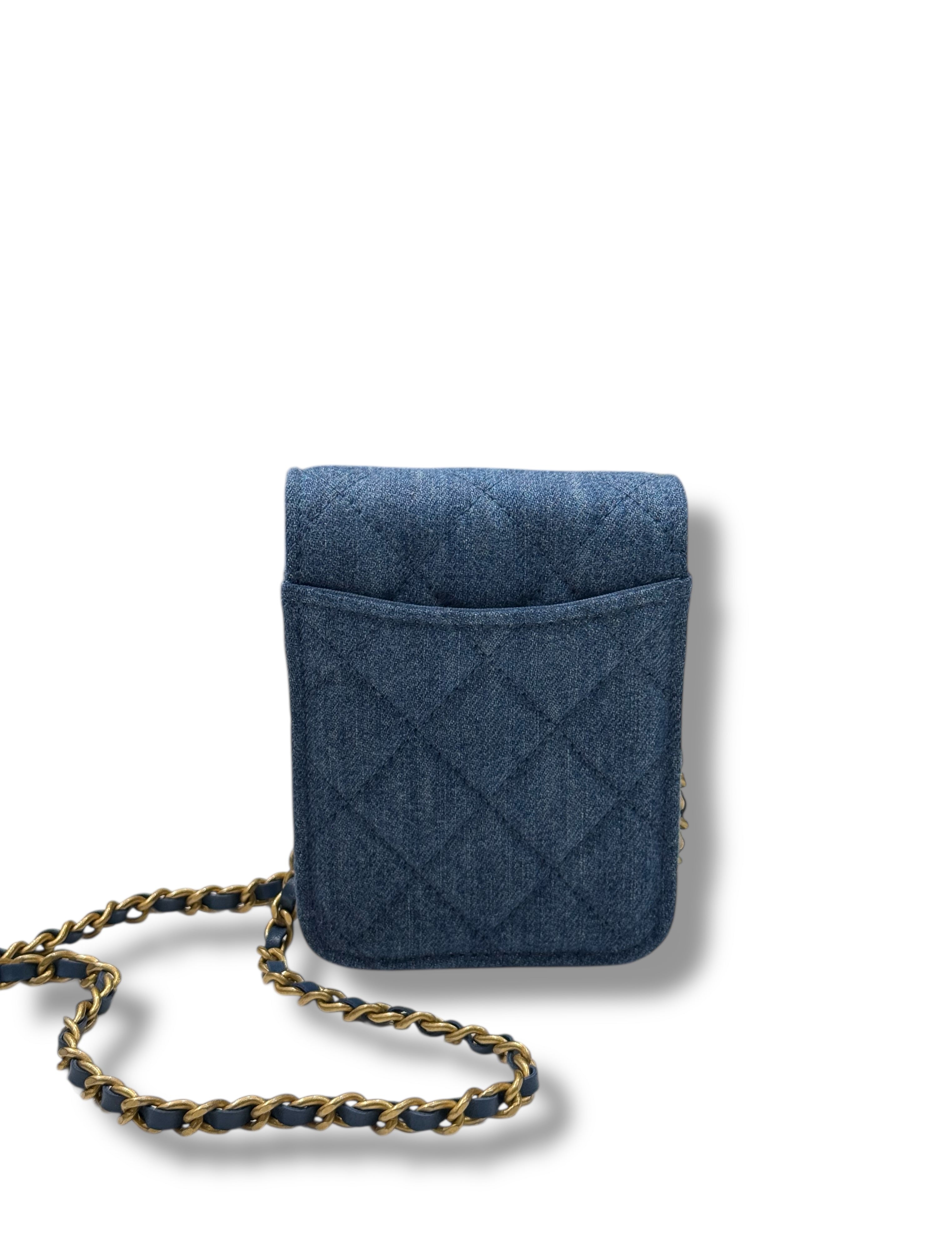 Chanel - Mini wallet on chain Denim