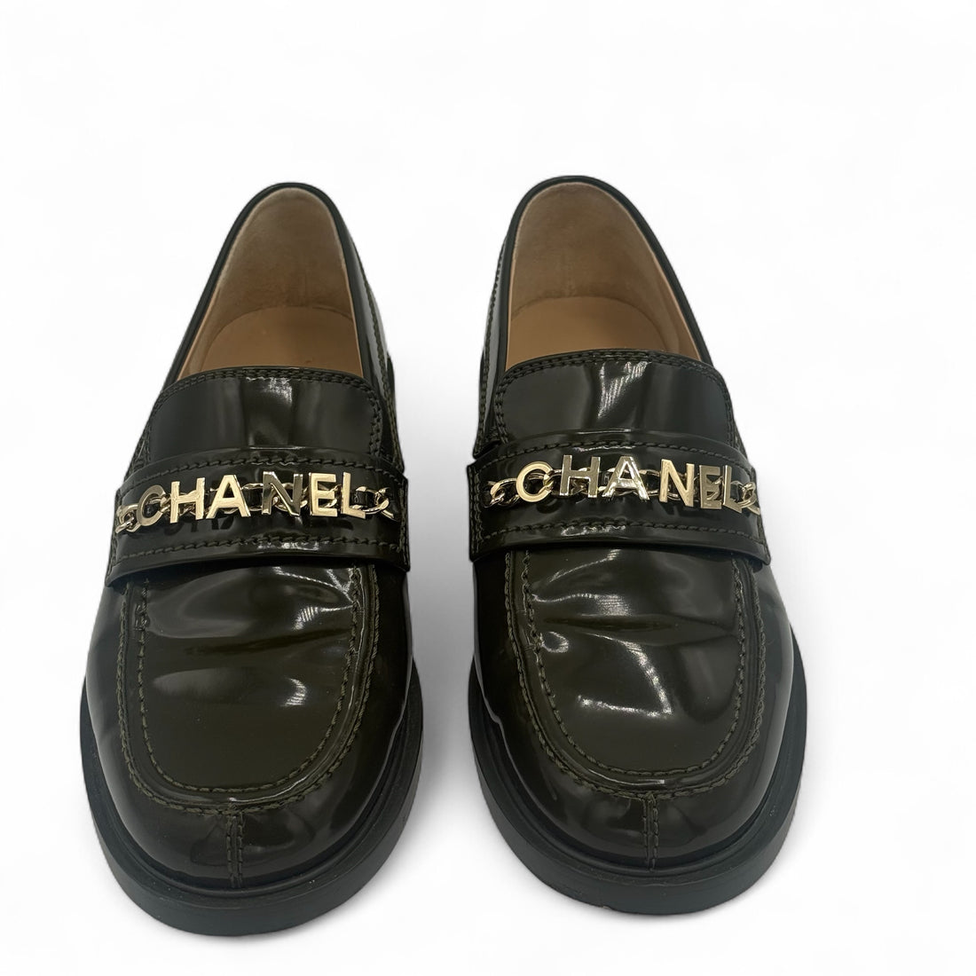 Chanel - Mocassins en cuir kaki T.39