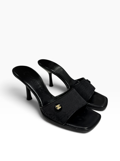 Chanel - Mules à talon en cuir noir et toile