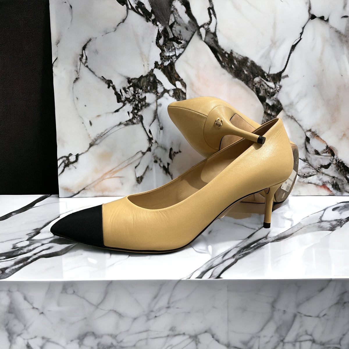 Chanel - Klassische Pumps T.39,5