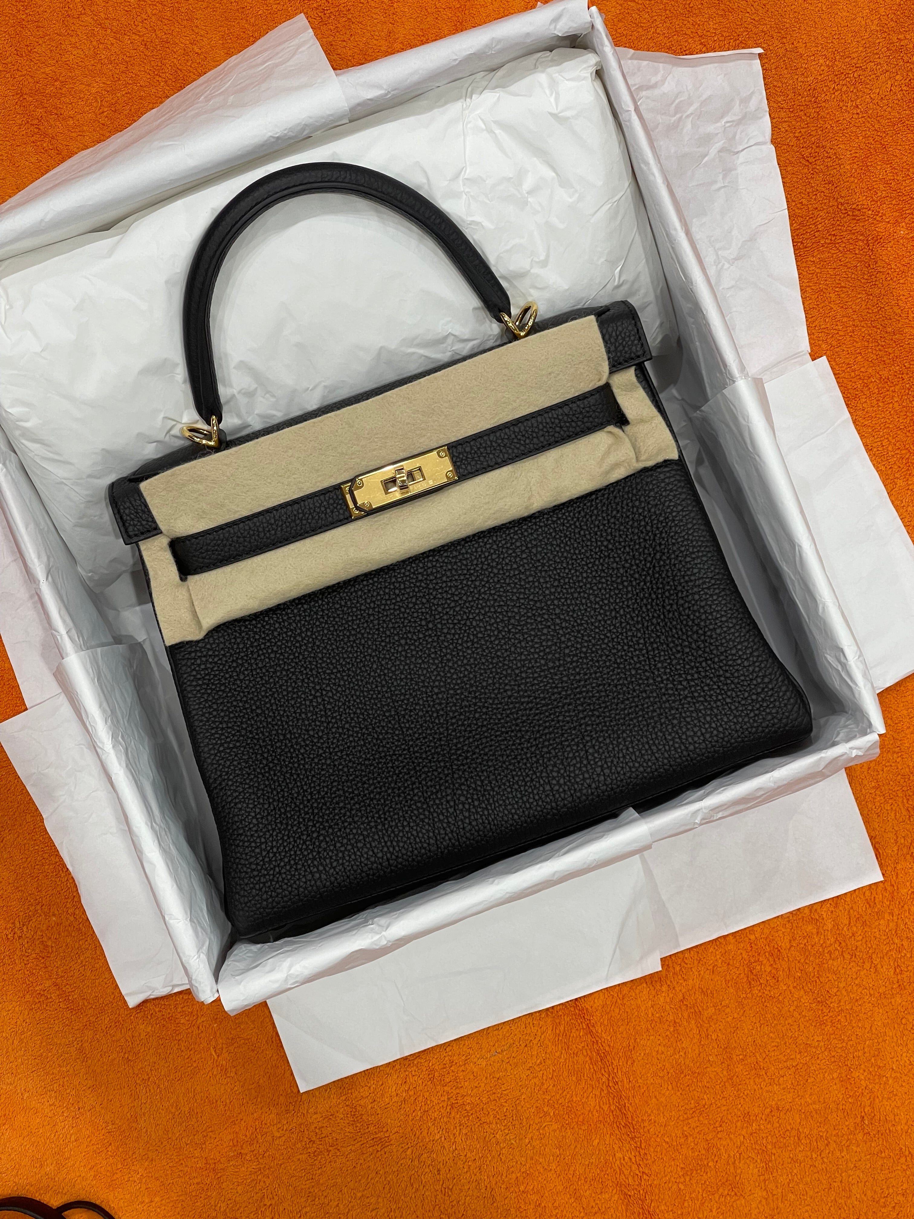 Hermès - Sac Kelly 28 Togo retourné nero