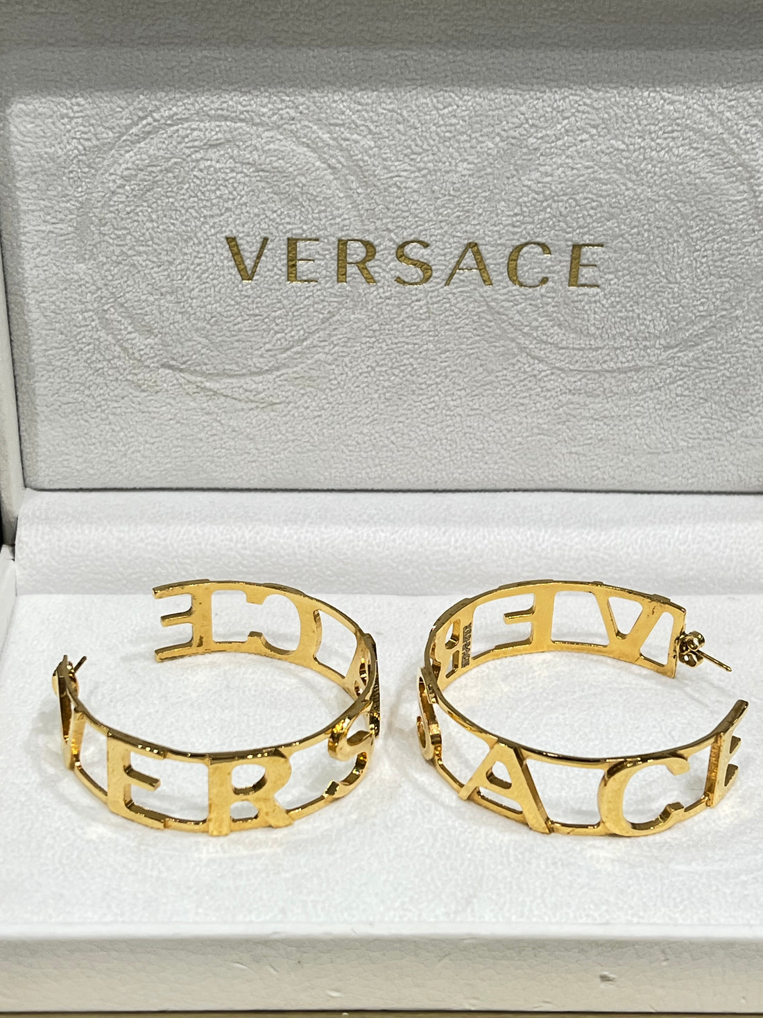 Versace - große goldene Creolen