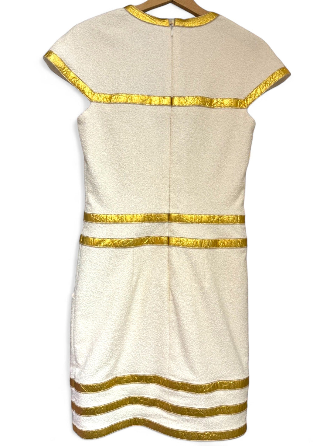 Chanel - Robe blanche et dorée T34