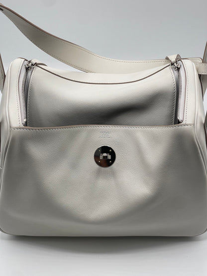 Hermès - Sac Lindy 26 Swift gris pale