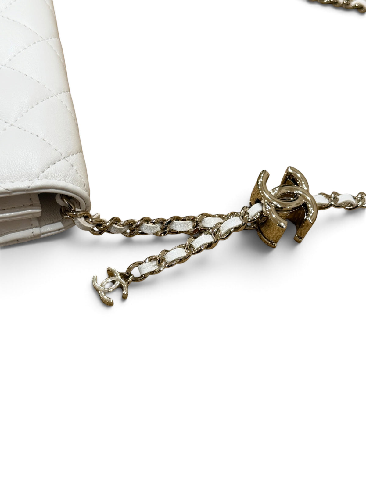 Chanel - Sac Wallet on chain