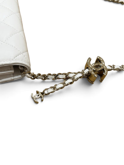 Chanel - Sac Wallet on chain