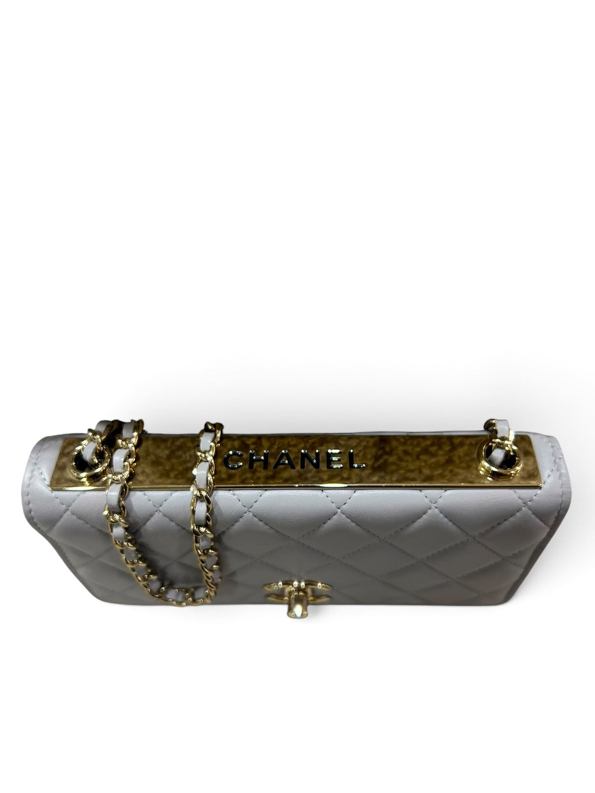 Chanel - Wallet on Chain with gold-tone plaque