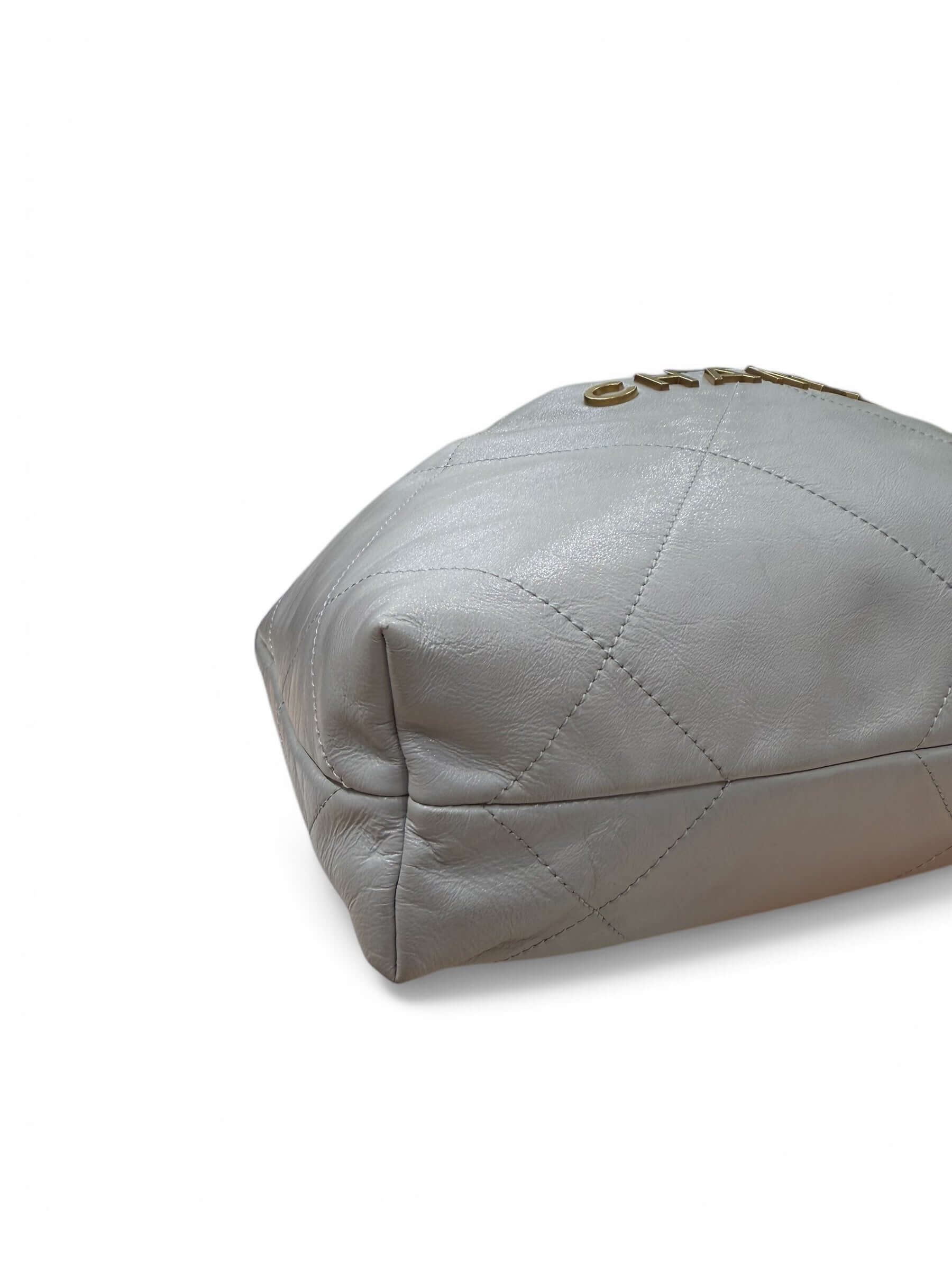 Chanel - Kleine Tasche 22 Hellgrau