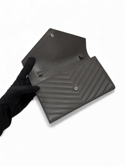 Yves Saint Laurent - Wallet on chain Cassandre