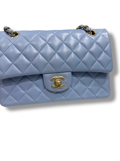 Chanel - Sac 11.12 Classique Timeless small Bleu nuage