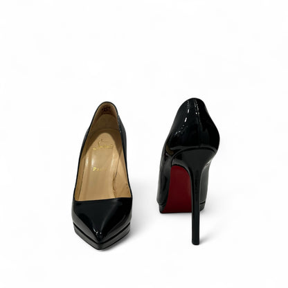 Louboutin - Escarpins en cuir vernis T.38,5