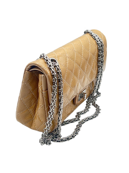 Chanel - sac 2.55 small cuir verni beige