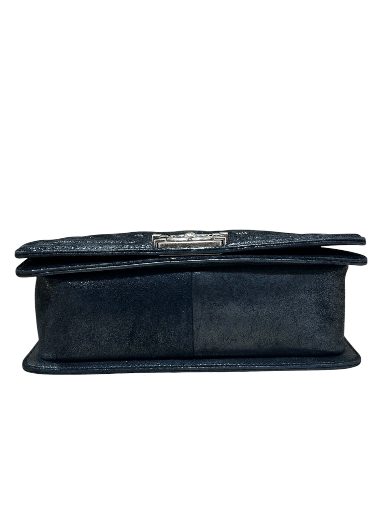 Chanel - Sac Boy Suédé matelassé