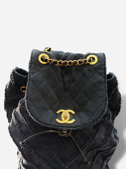 Chanel - Sac à dos moyen modèle en tissus effrangé