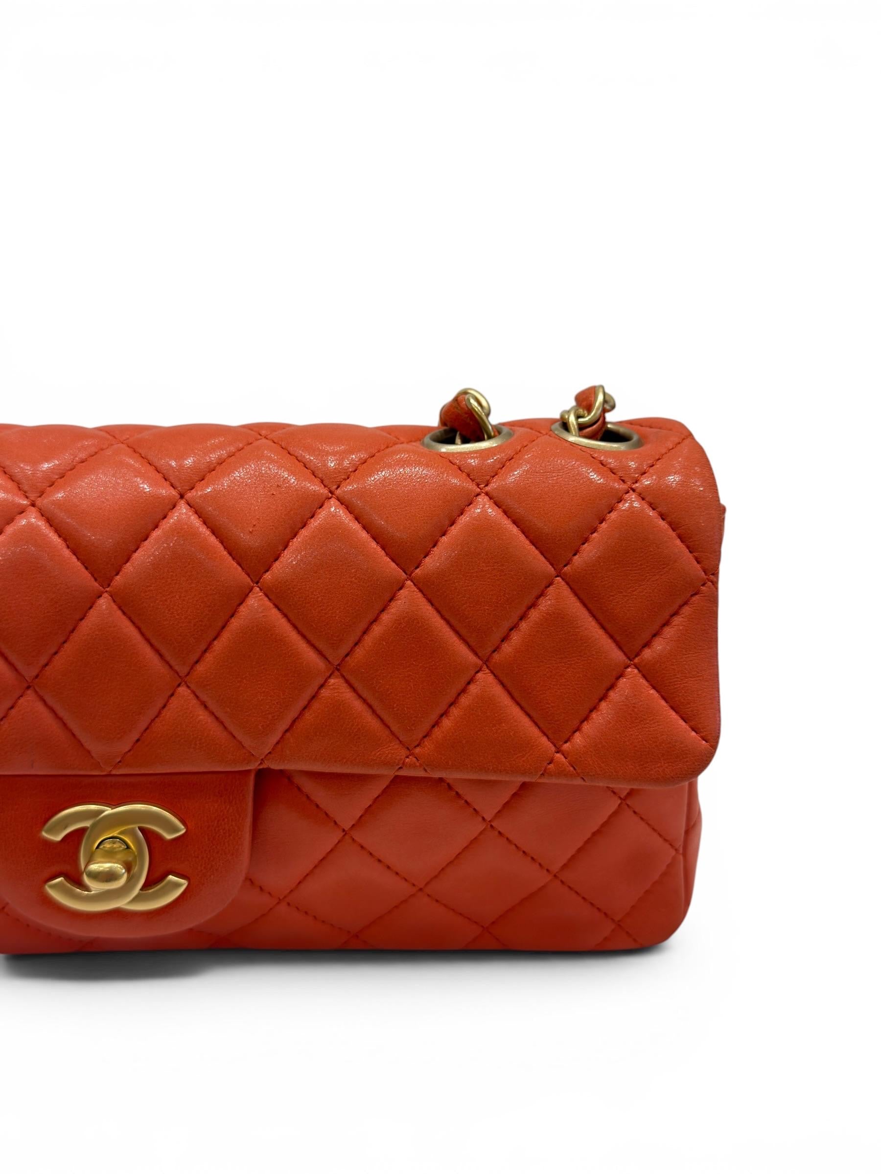 Chanel - Sac timeless allongé rose corail