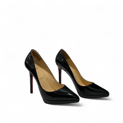 Louboutin - Escarpins en cuir vernis T.38,5