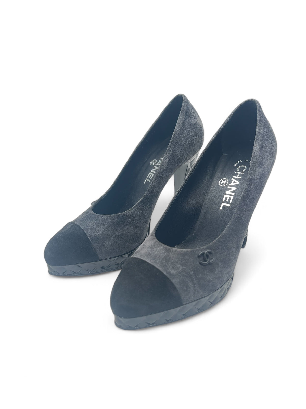 Chanel - Bi-Material CC Pumps T38,5