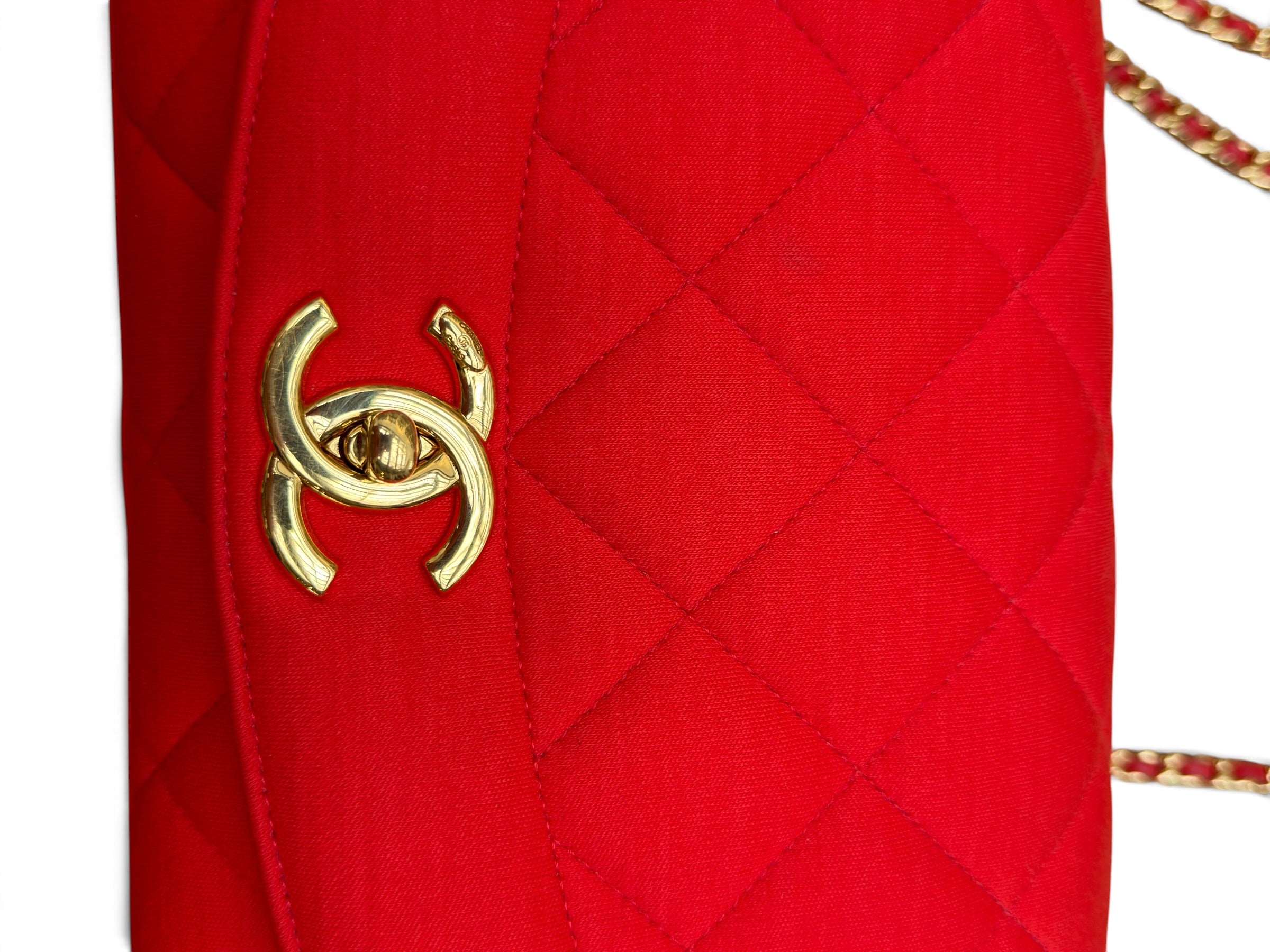 Chanel - Sac Diana en Jersey Rouge
