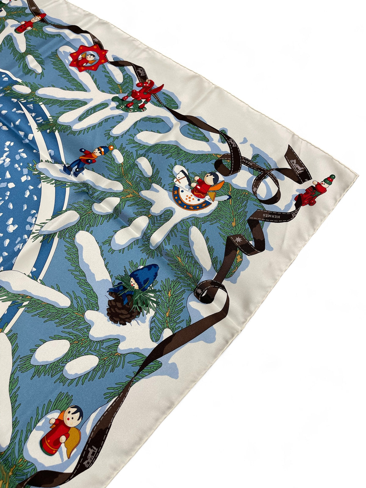 Hermès - Carré 90 „Weihnachten in der 24 Faubourg“