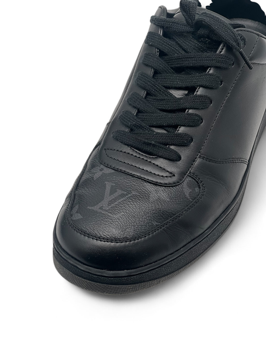 Louis Vuitton - Baskets T40