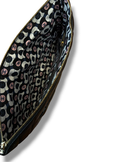 Chanel - Pochette matelassé Noir édition limitée