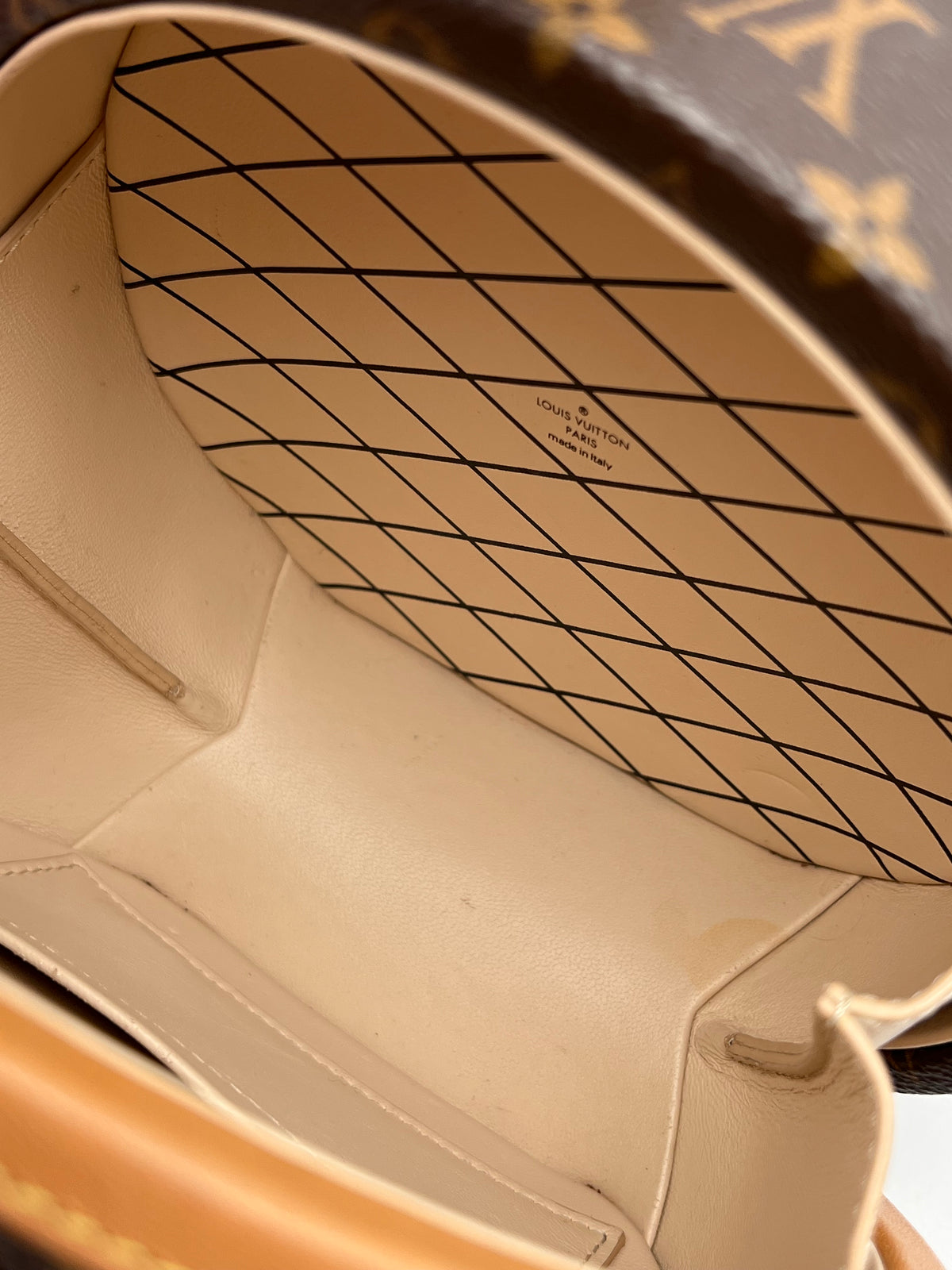 Louis Vuitton - Kleine Hutbox Tasche Monogram Canvas