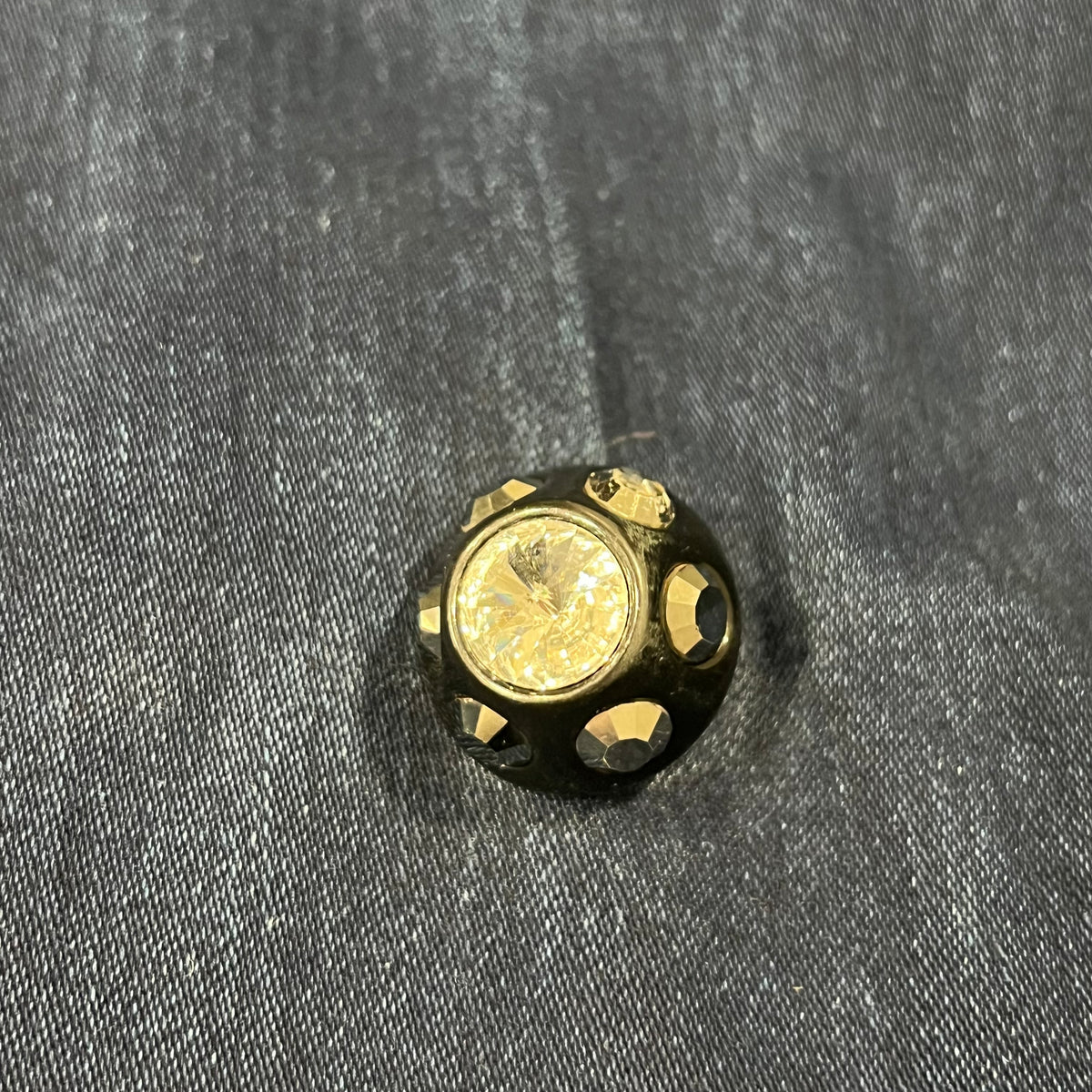 Lanvin - Veste en jean avec bouton bijoux
