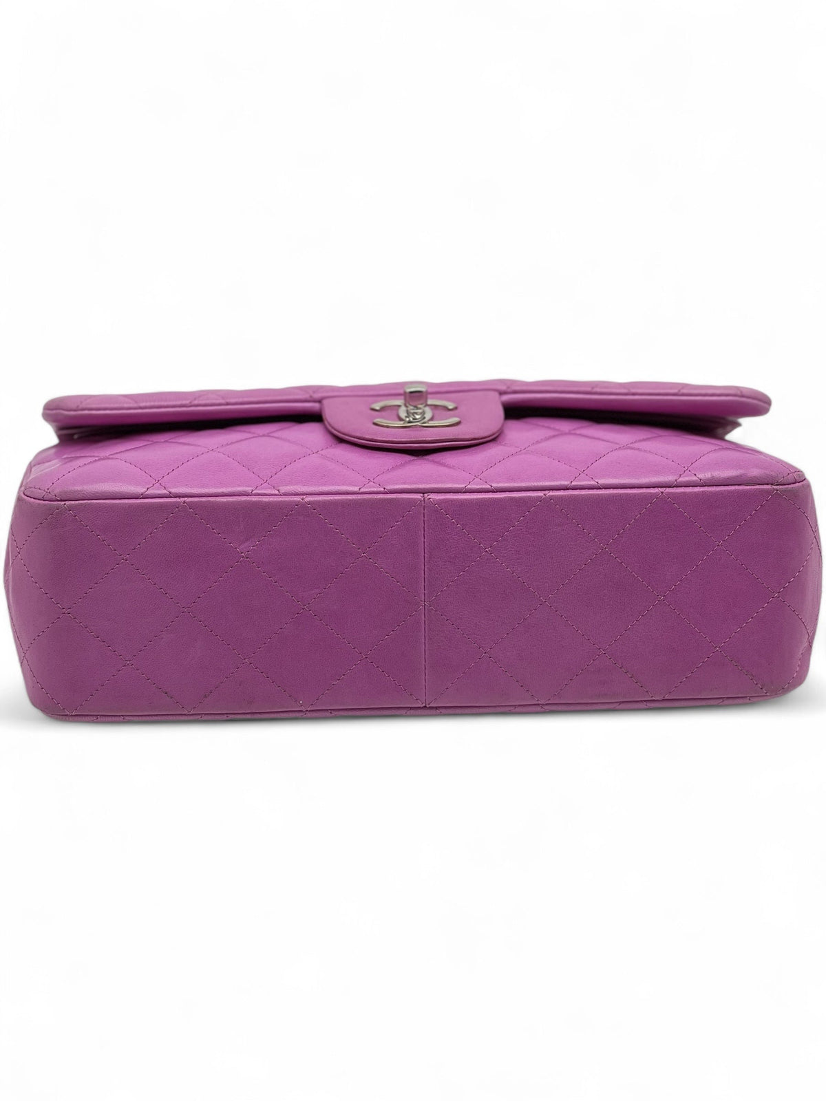 Chanel – Lilafarbene Jumbo-Tasche