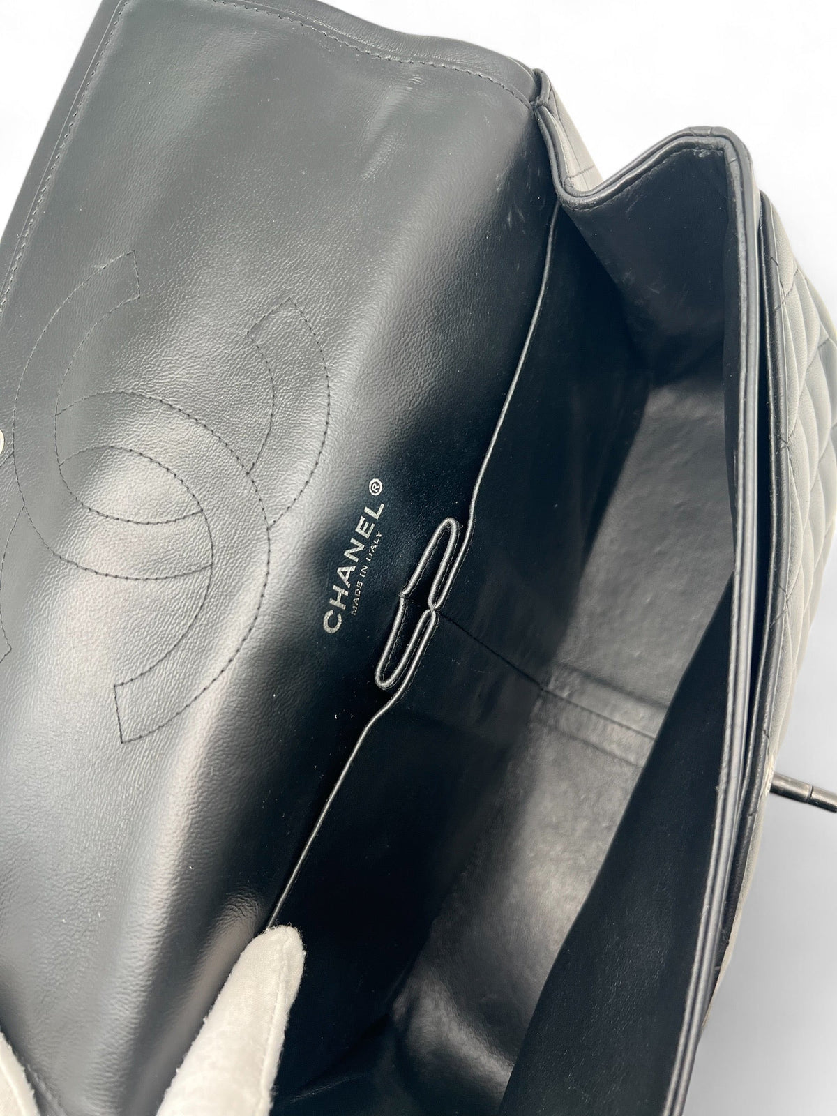 Chanel - Full black Jumbo bag
