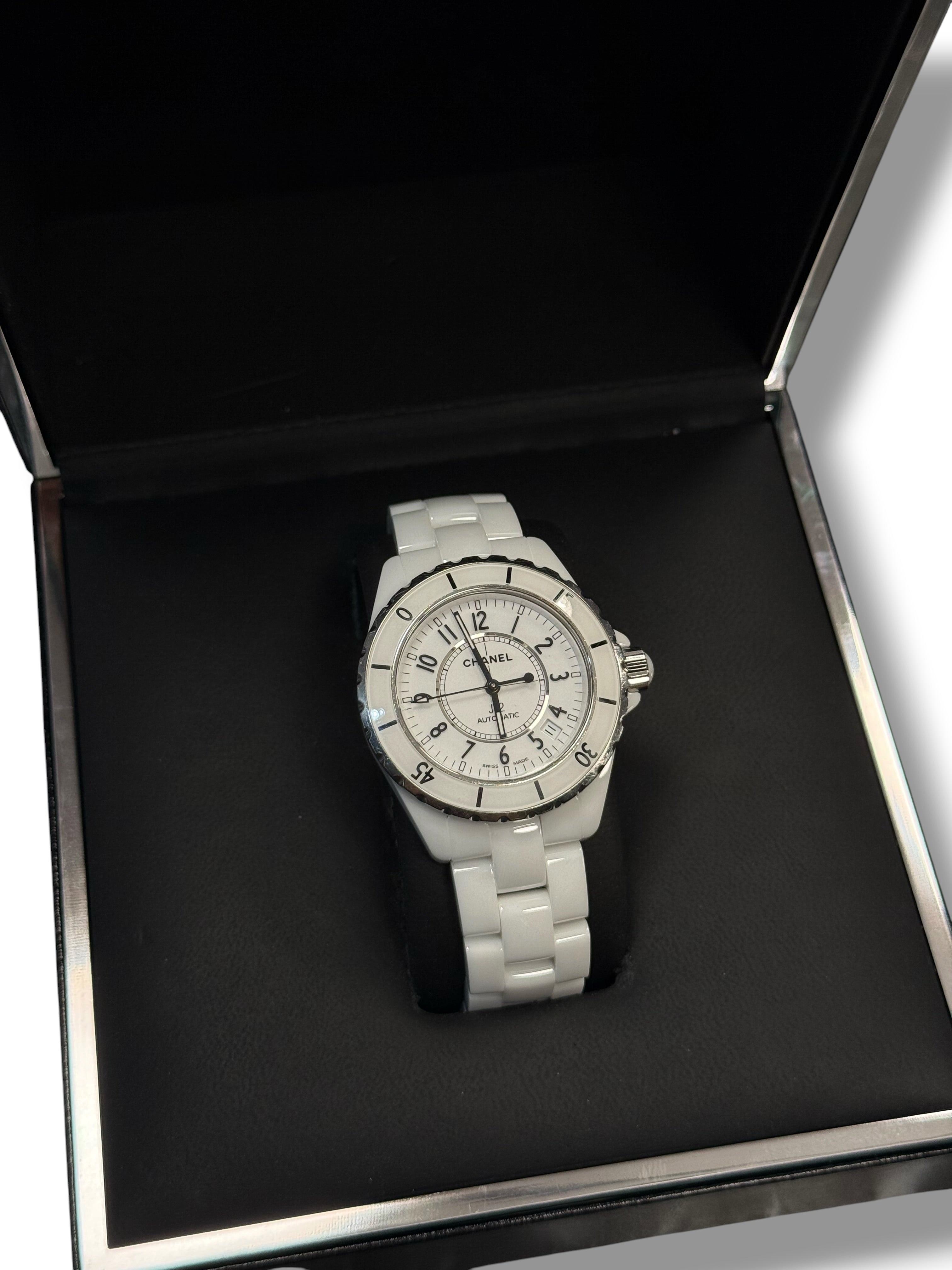 Chanel - Montre J12 Date 38mm Automatique céramique blanche