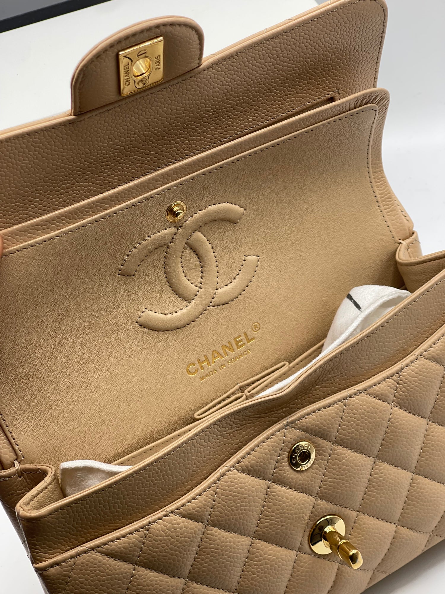 Chanel - Borsa Mini Timeless 23 beige