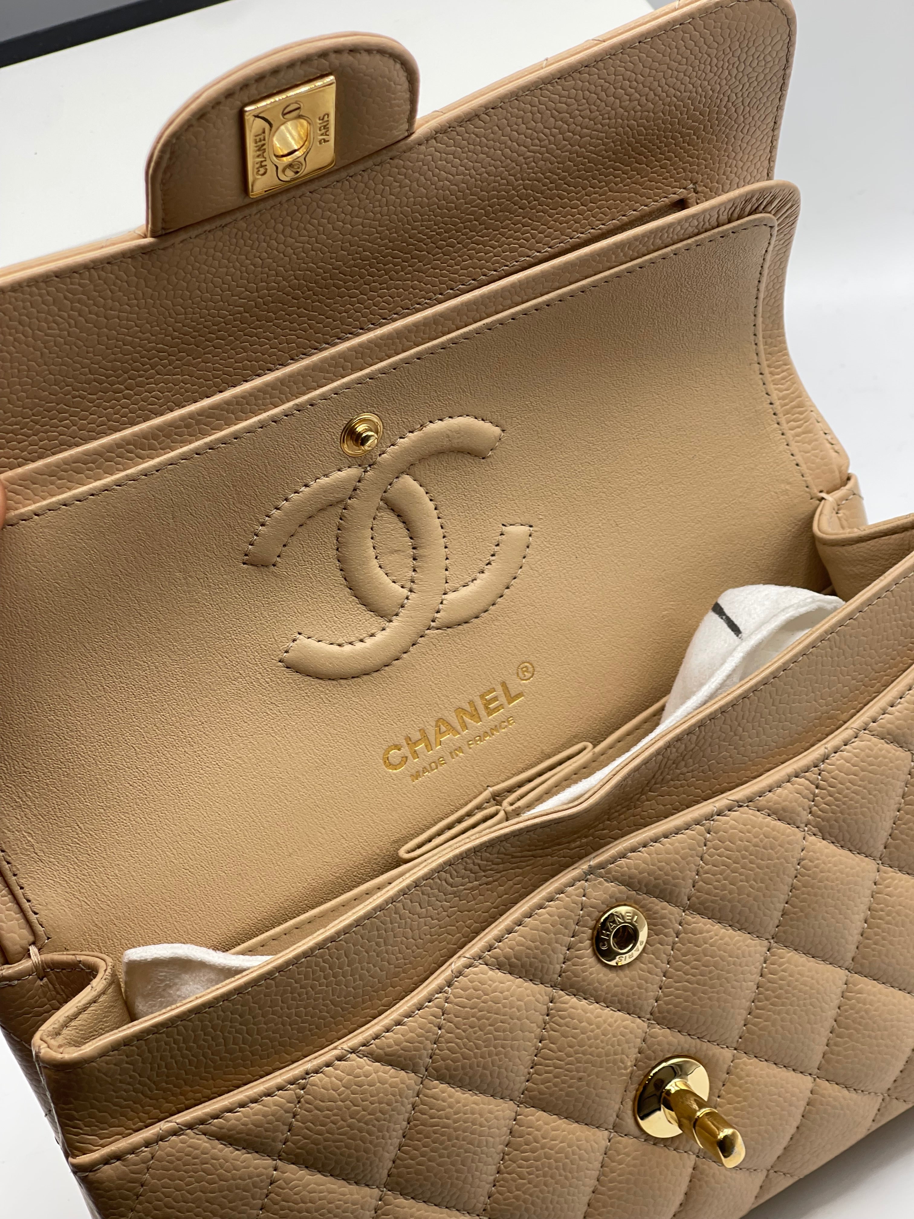 Chanel - Borsa Mini Timeless 23 beige