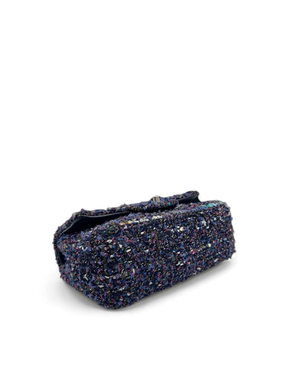 Chanel - Mini flap bag in tweed