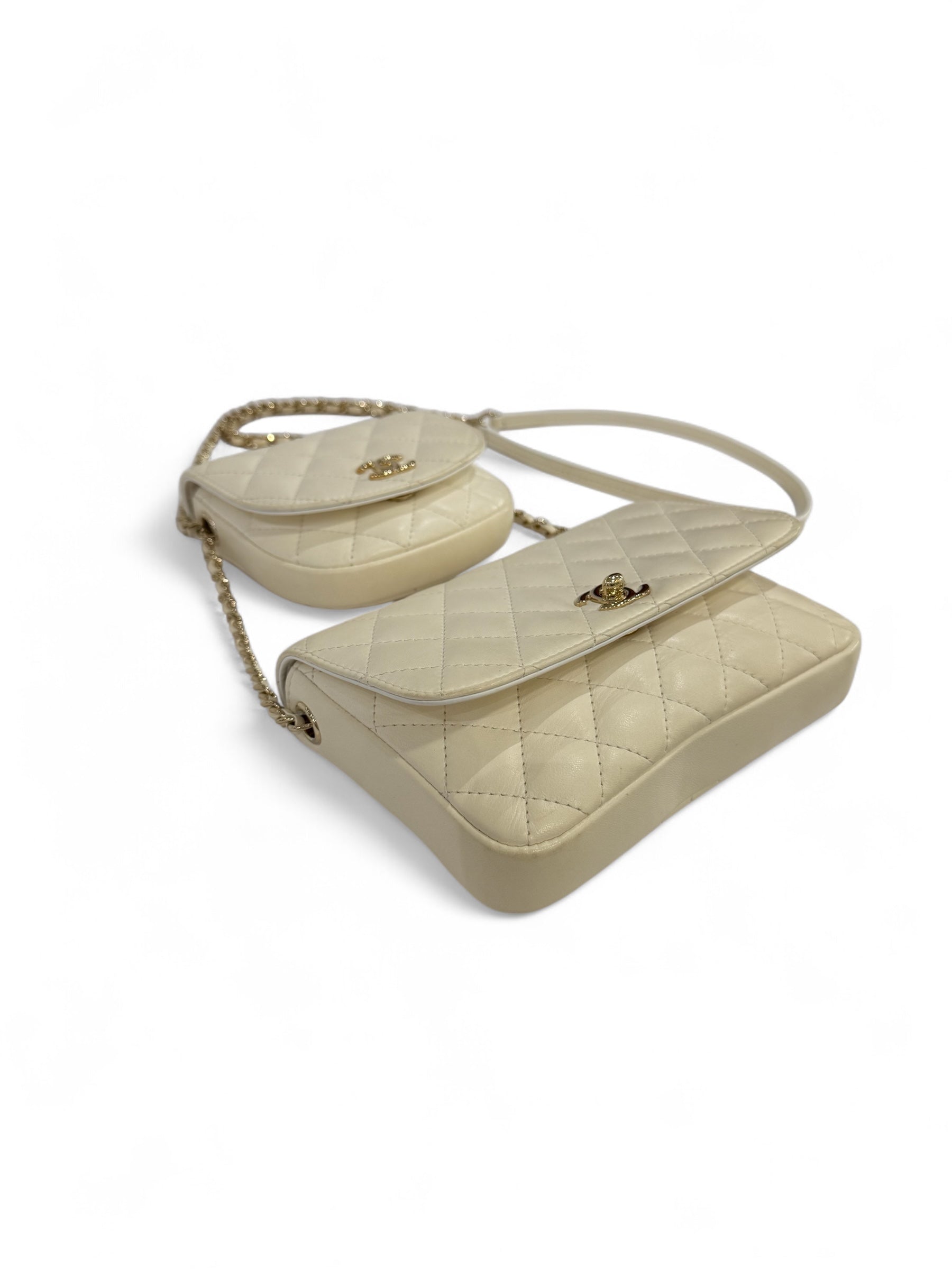 Chanel - Geldbeutel an Kette Multipochette