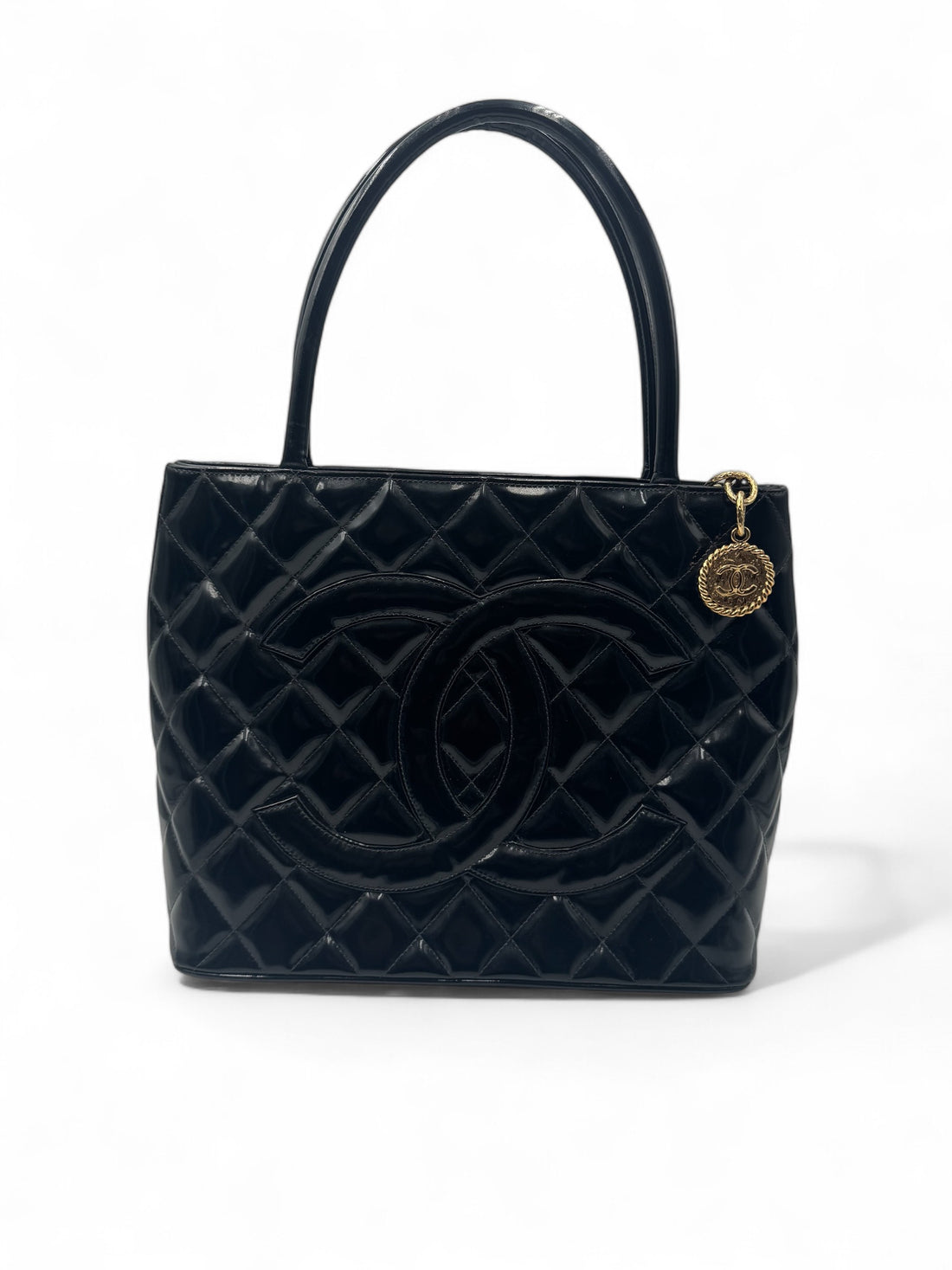 Chanel - Black patent leather Medallion tote bag