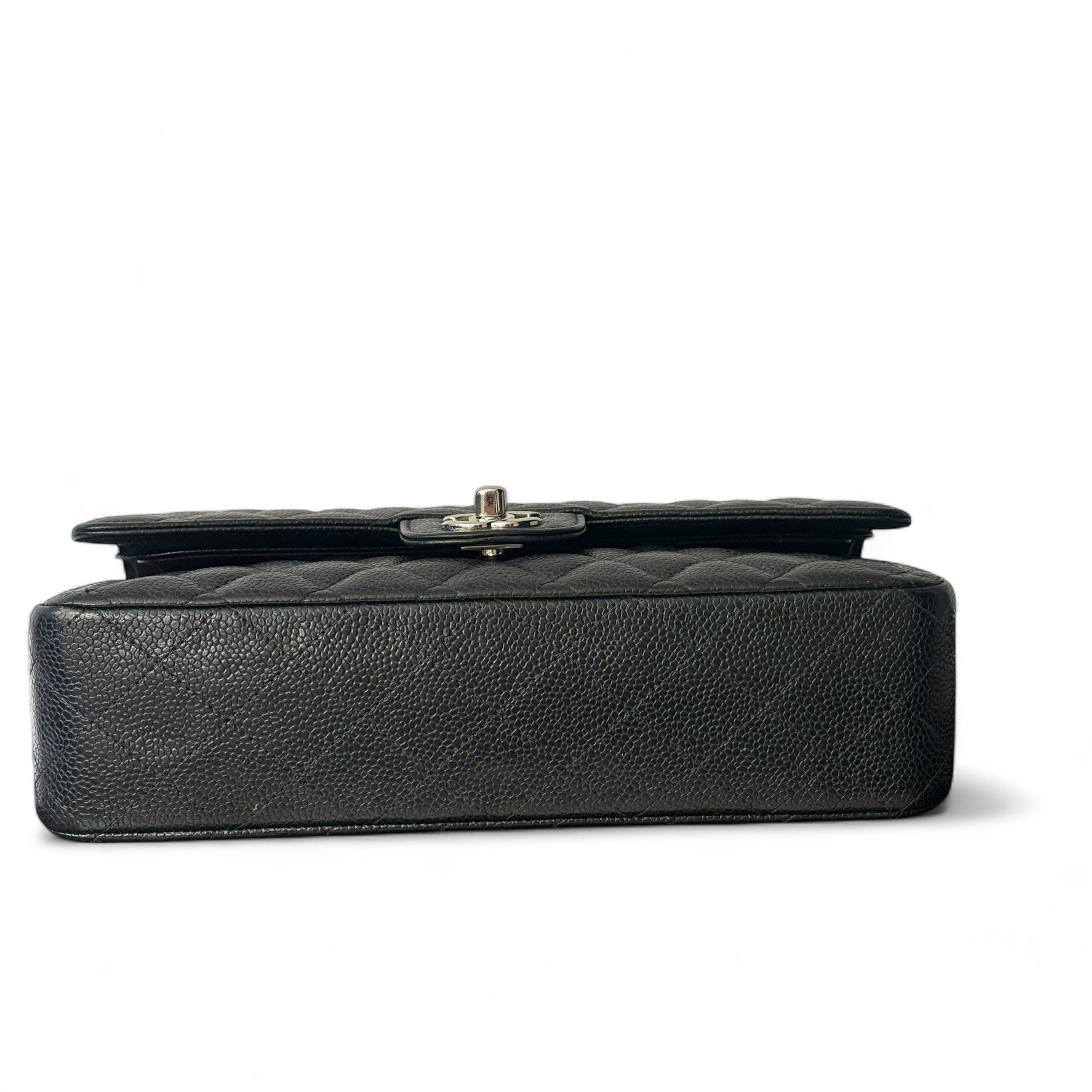 Chanel - Sac Timeless cuir caviar noir