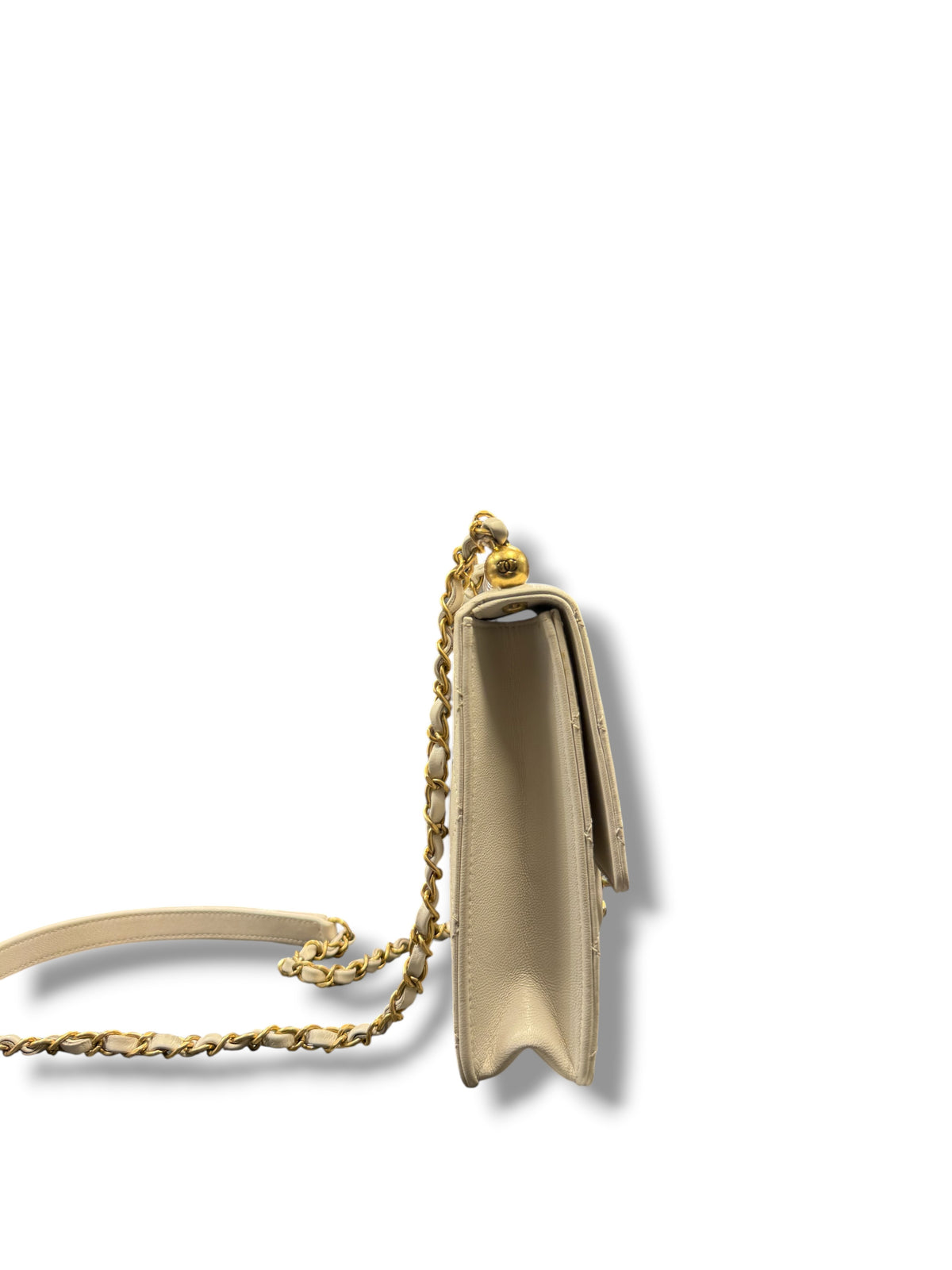 Chanel – Petit-Chic-Tasche mit Perlen in Ecru