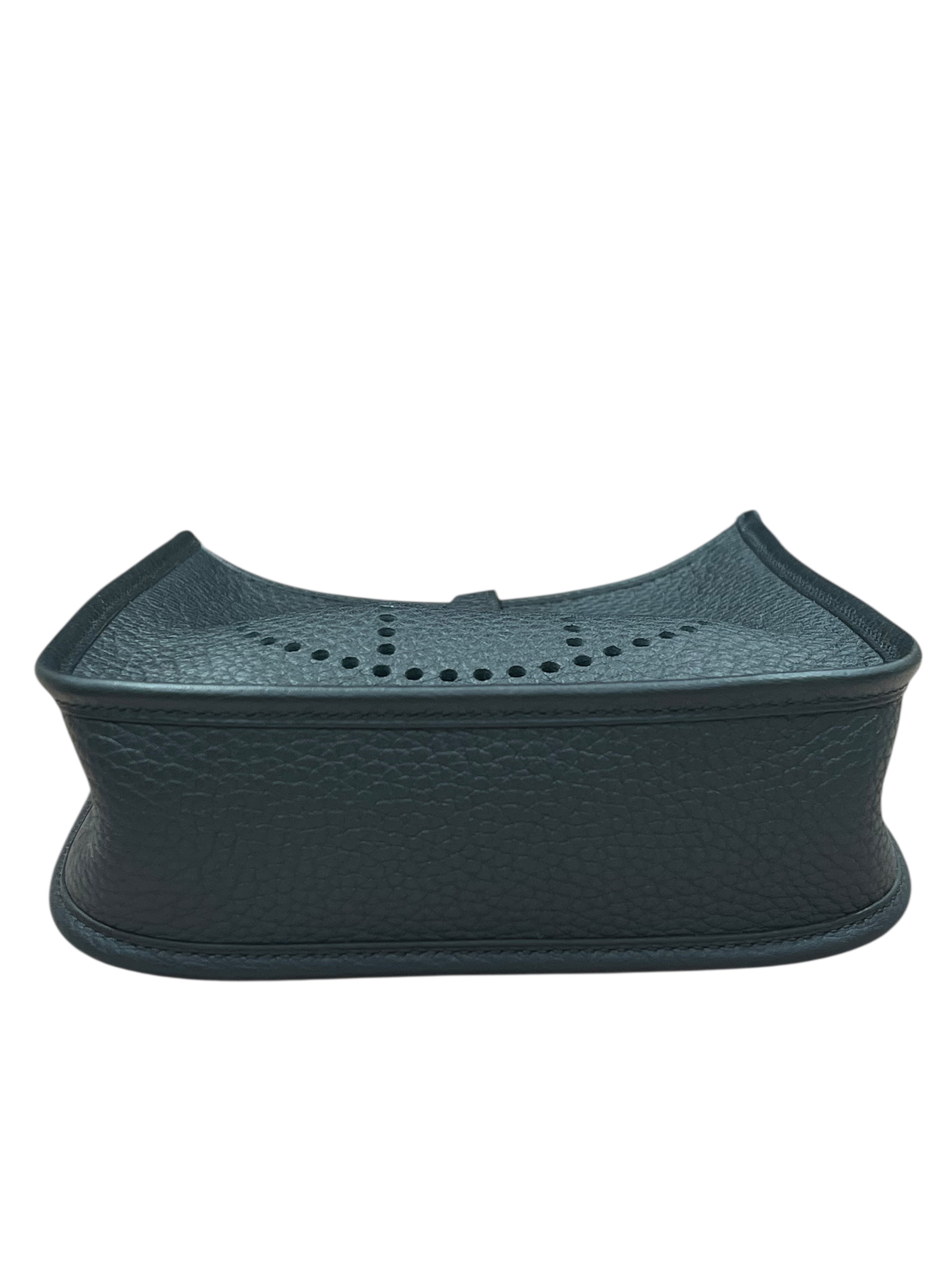 Hermès - sac Evelyne 16 cuir clémence noir