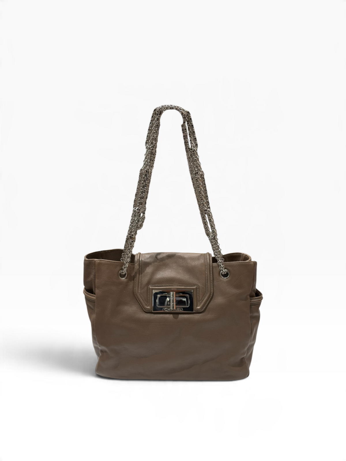 Chanel - Sac cabas Reissue 2.55 marron