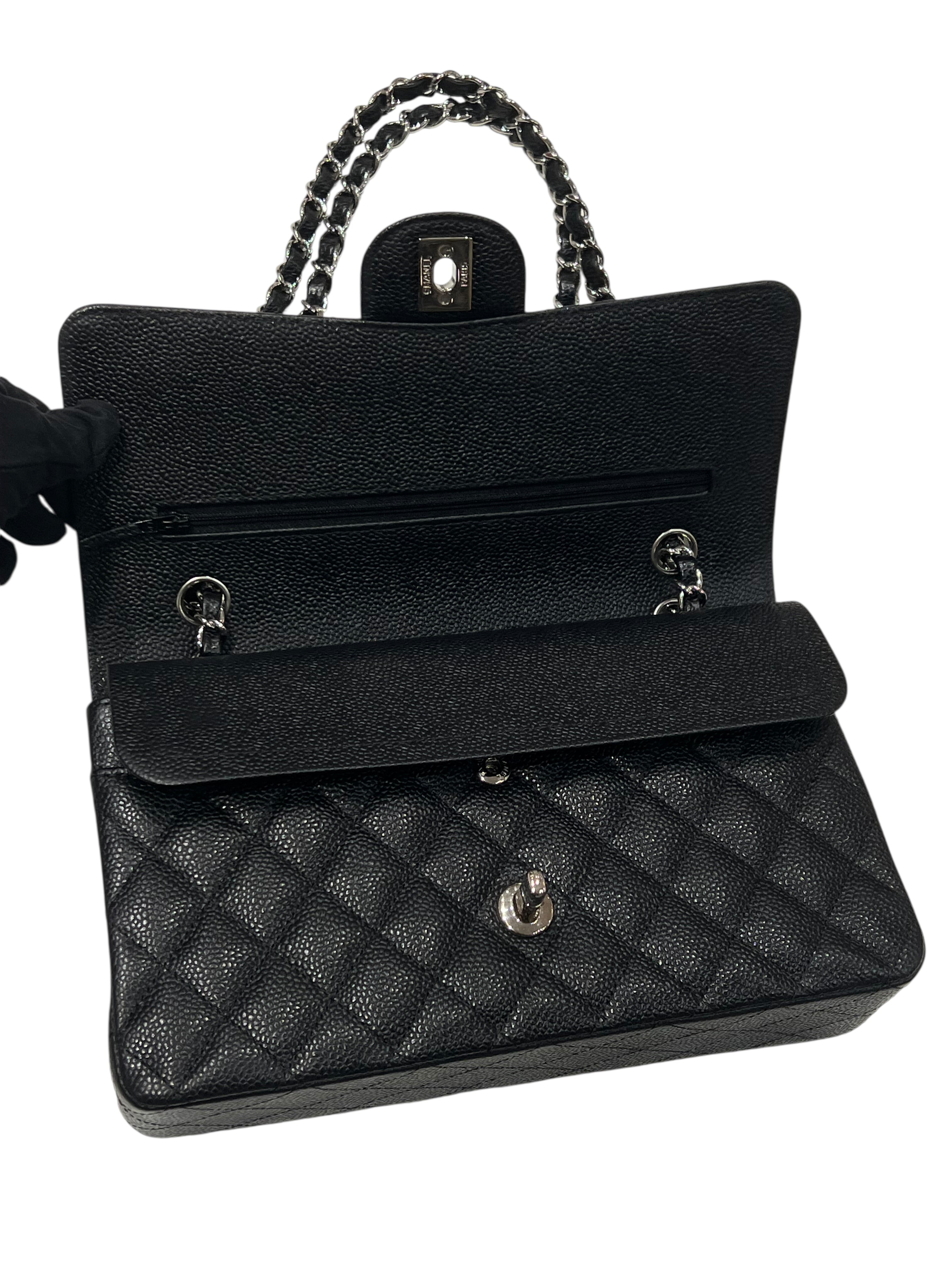 Chanel - Sac classique 11.12 timeless médium cuir caviar noir